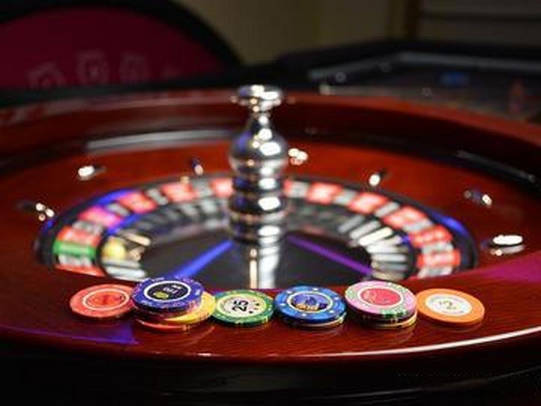 MotoGP race action and data macao live-dealer environment